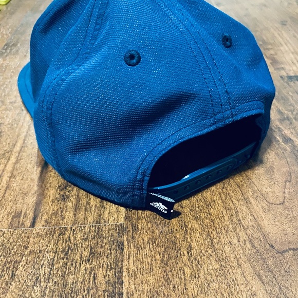 Hat - Picture 2 of 3